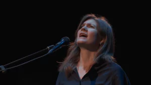 Joni Mitchell tribute by Isabel Sörling - TWO BLACK CROWS